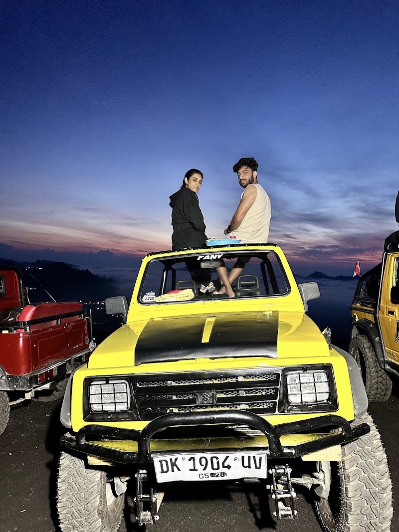 Mount batur sunrise jeep tour - Mount batur sunrise jeep tour, F7R7+434, Jl. Dewisita, Ubud, Kecamatan Ubud, Kabupaten Gianyar, Bali 80571, Indonesia