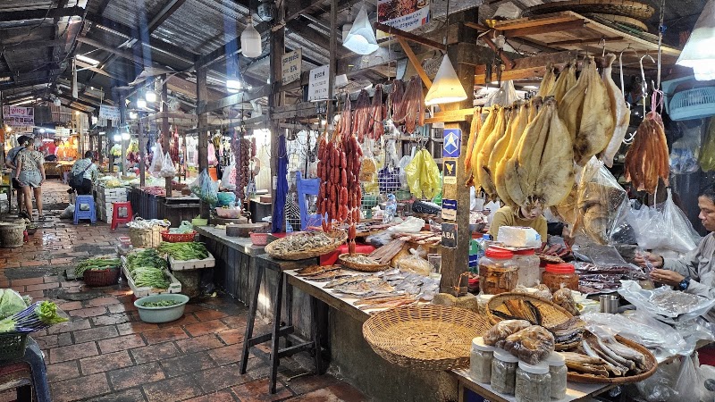 Toul Tompong Market (Russian Market) - Toul Tompong Market (Russian Market), St. 163, Corner of, St 440, Phnom Penh 12310, Cambodia