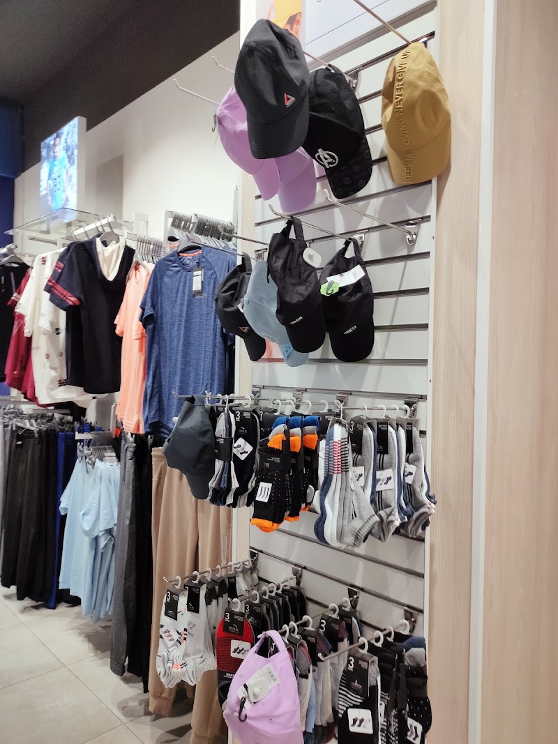Max - Max Ground, City One Mall, Old Mumbai - Pune Hwy, Finolex Colony, Morewadi, Pimpri Colony, Pune, Pimpri-Chinchwad, Maharashtra 411018, India