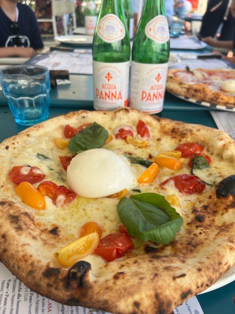 Gino Sorbillo Lievito Madre al Mare - Gino Sorbillo Lievito Madre al Mare Via Partenope, 1A, 80121 Napoli NA, Italy