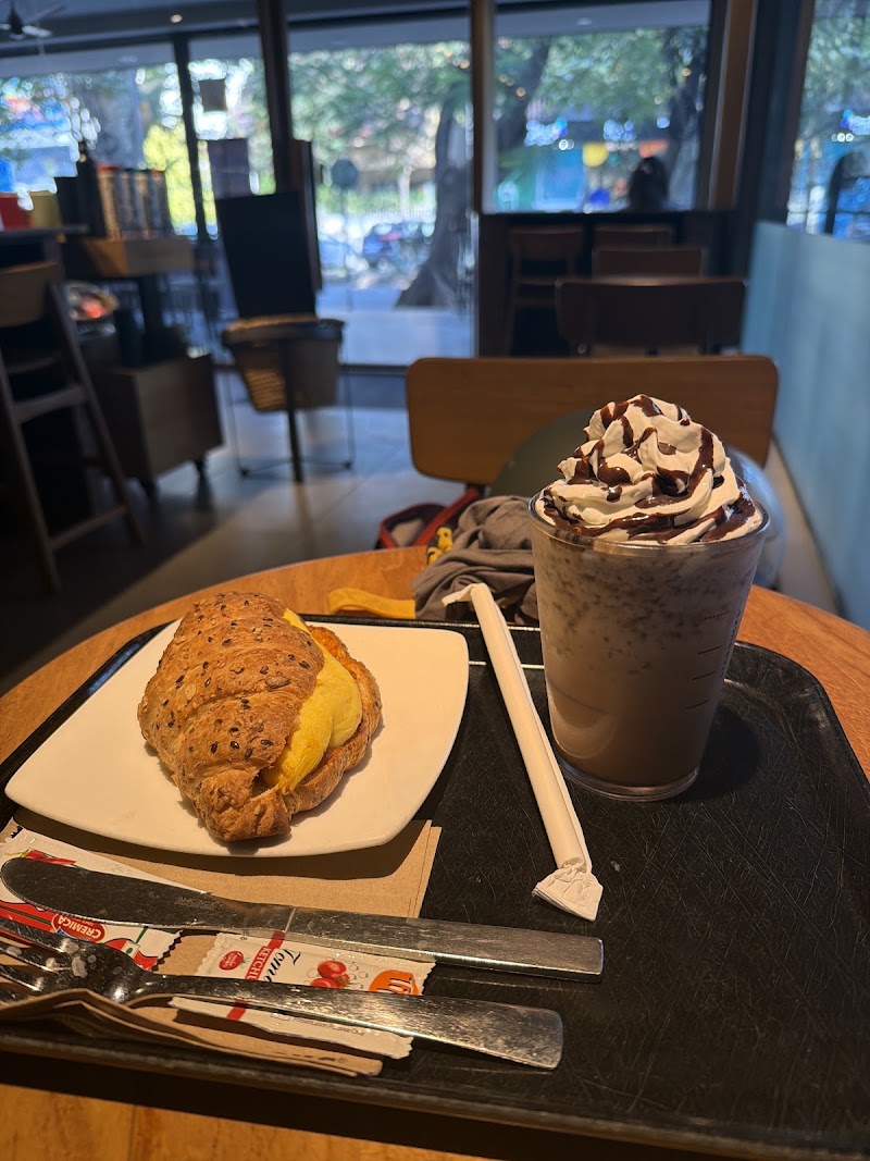 Starbucks - Starbucks 721, Chinmaya Mission Hospital Rd, 1st Stage, First Stage, Defence Colony, Indiranagar, Bengaluru, Karnataka 560038, India