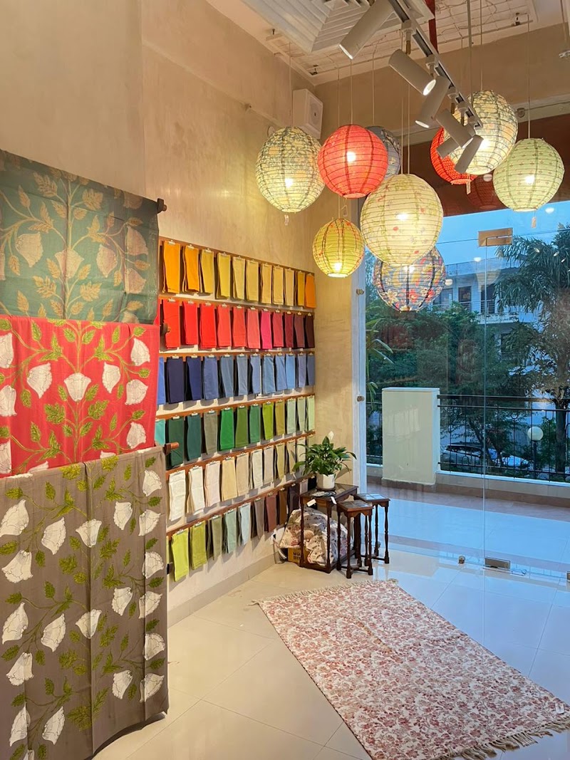 The Shop - The Shop 1st Floor, Shop No. GL-114 and GL-115, Crosspoint Mall, Sector 28, DLF Phase IV, Gurugram, Haryana 122009, India