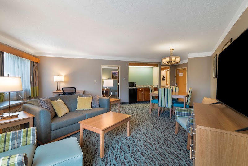 Best Western Plus Executive Court Inn & Conference Center - Best Western Plus Executive Court Inn & Conference Center 13500 S Willow St, Manchester, NH 03103, USA