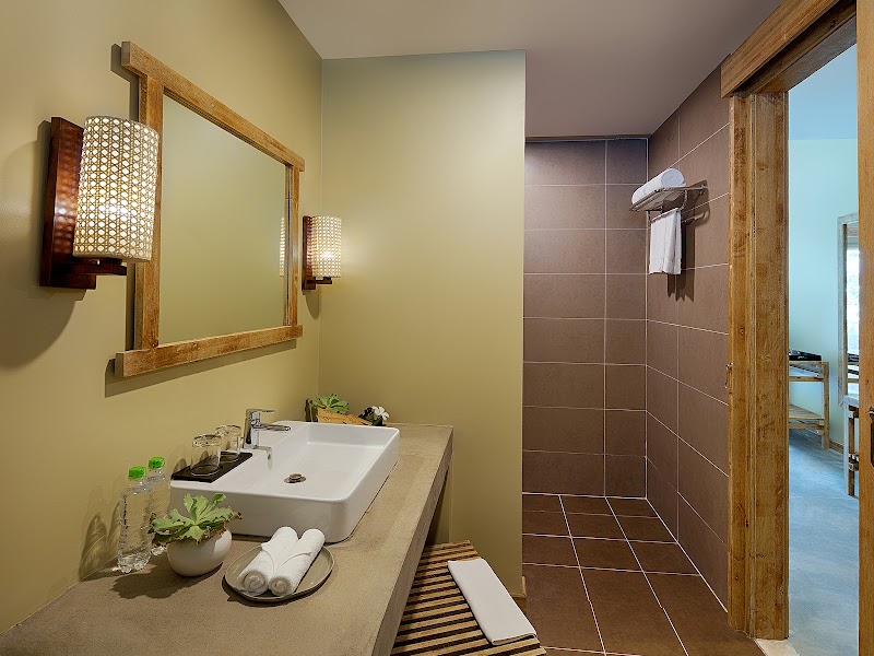 Lahana Resort Phu Quoc & Spa - Lahana Resort Phu Quoc & Spa Đặc Khu, 91/3 Đường Trần Hưng Đạo, Khu phố 7, Phú Quốc, An Giang 92506, Vietnam