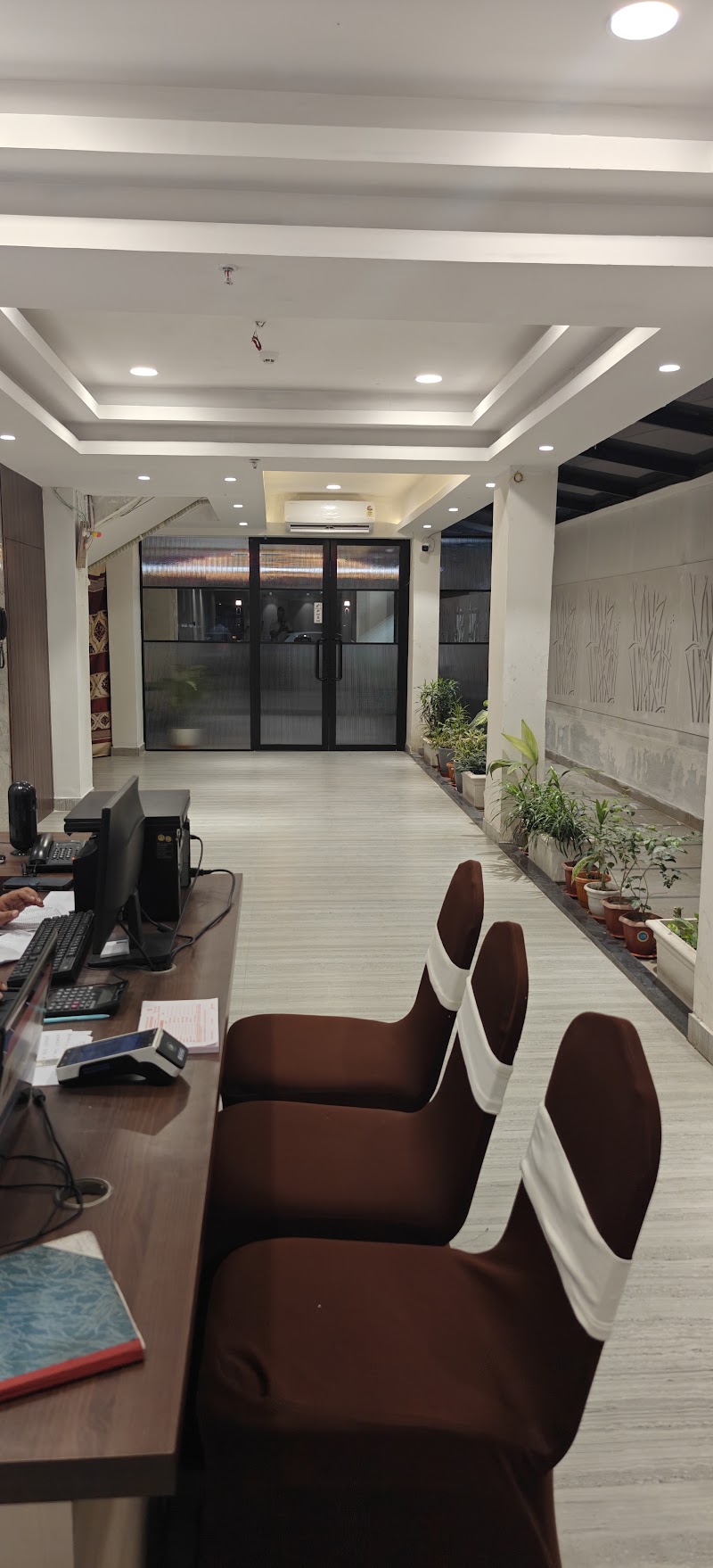 The Rosewood (Berries Group of Hotels) - The Rosewood (Berries Group of Hotels) 95/3 A, Hazra Rd, Hazra, Bhowanipore, Kolkata, West Bengal 700026, India