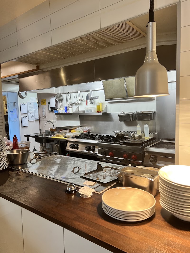 Restaurant Bevares - Restaurant Bevares, Lillevollveien 15, 8370 Leknes, Norway