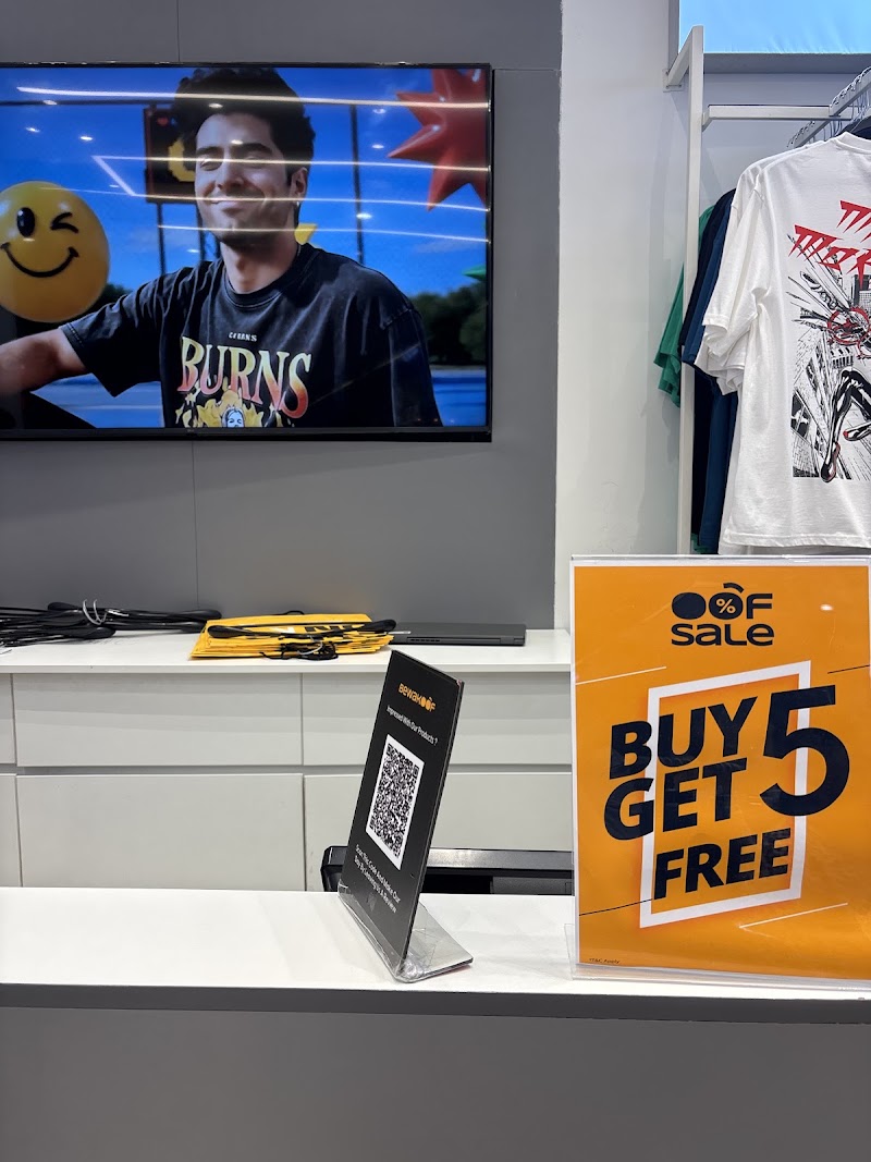 Bewakoof Clothing Store - Nexus Elante Mall, Chandigarh - Bewakoof Clothing Store - Nexus Elante Mall, Chandigarh, Unit No. 119, First Floor, Elante Mall, Plot No. 178-178A, Purv Marg, near Industrial and Business Park, Industrial Area Phase I, Chandigarh, Punjab 160002, India