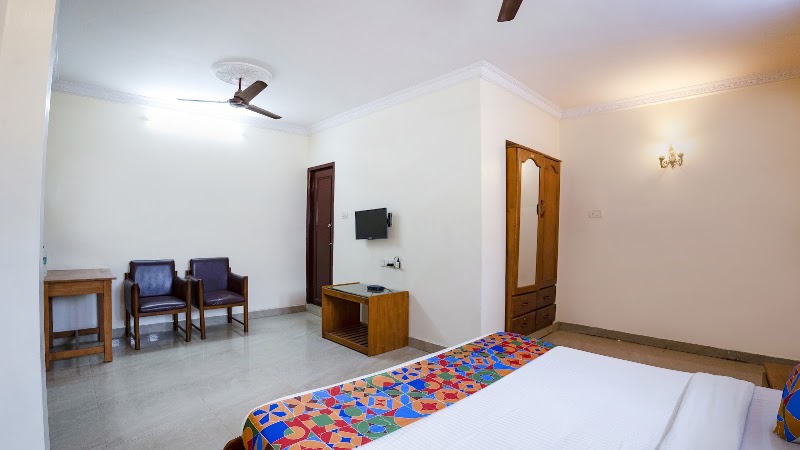 Via Home Tree Service Apartment T Nagar - Via Home Tree Service Apartment T Nagar No 28/12, PG Illam Bagavantham Street, Venkatanarayana Rd, T. Nagar, Chennai, Tamil Nadu 600017, India