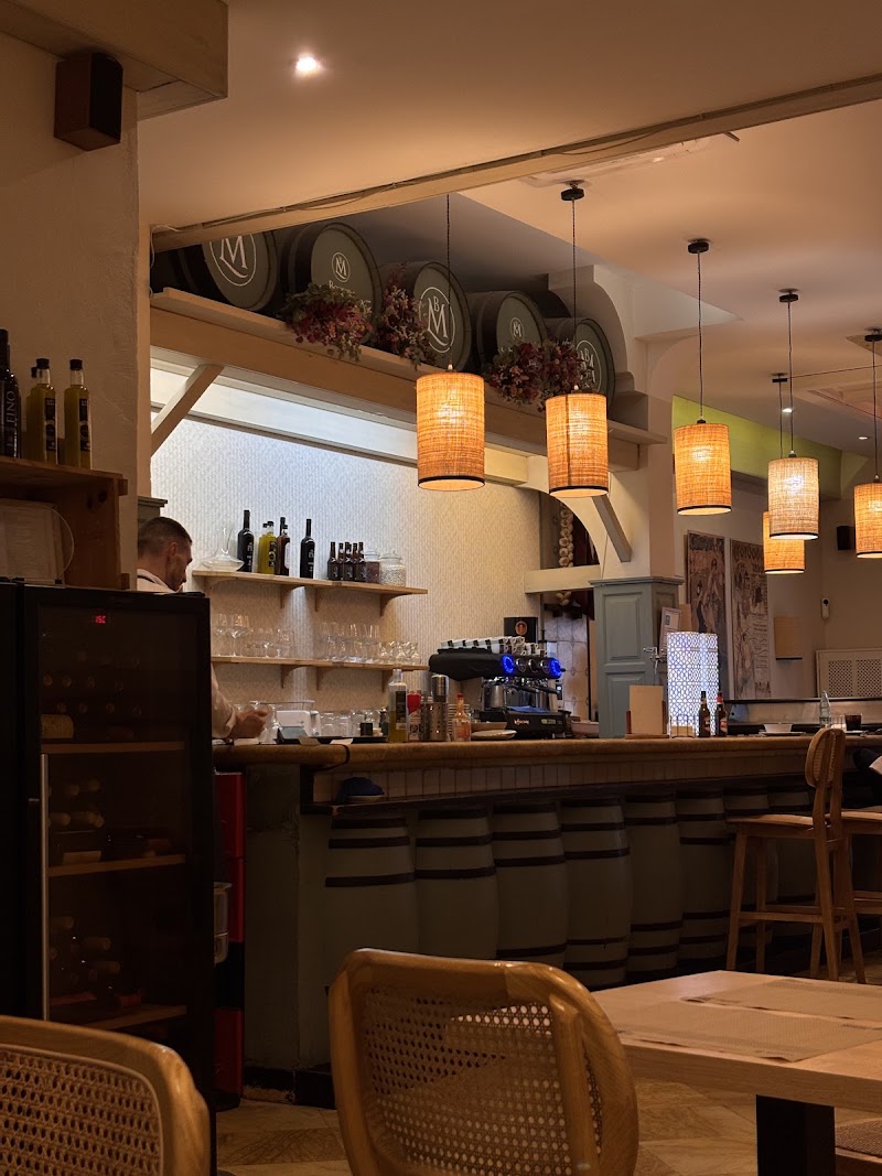 Bodegas Mezquita Céspedes | Restaurante Córdoba - Bodegas Mezquita Céspedes | Restaurante Córdoba C. Céspedes, 12, Centro, 14003 Córdoba, Spain