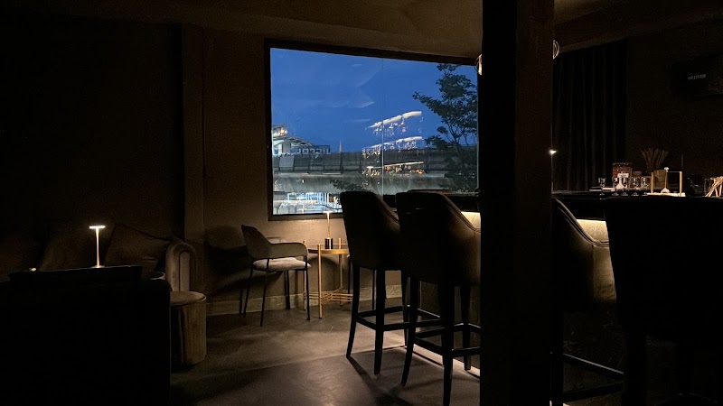 #OBSESSION.BKK (Whisky & Cocktails) - #OBSESSION.BKK (Whisky & Cocktails), 4th Floor, 1011-3/4 Phahon Yothin Road, Phaya Thai, Khet Phaya Thai, Krung Thep Maha Nakhon 10400, Thailand