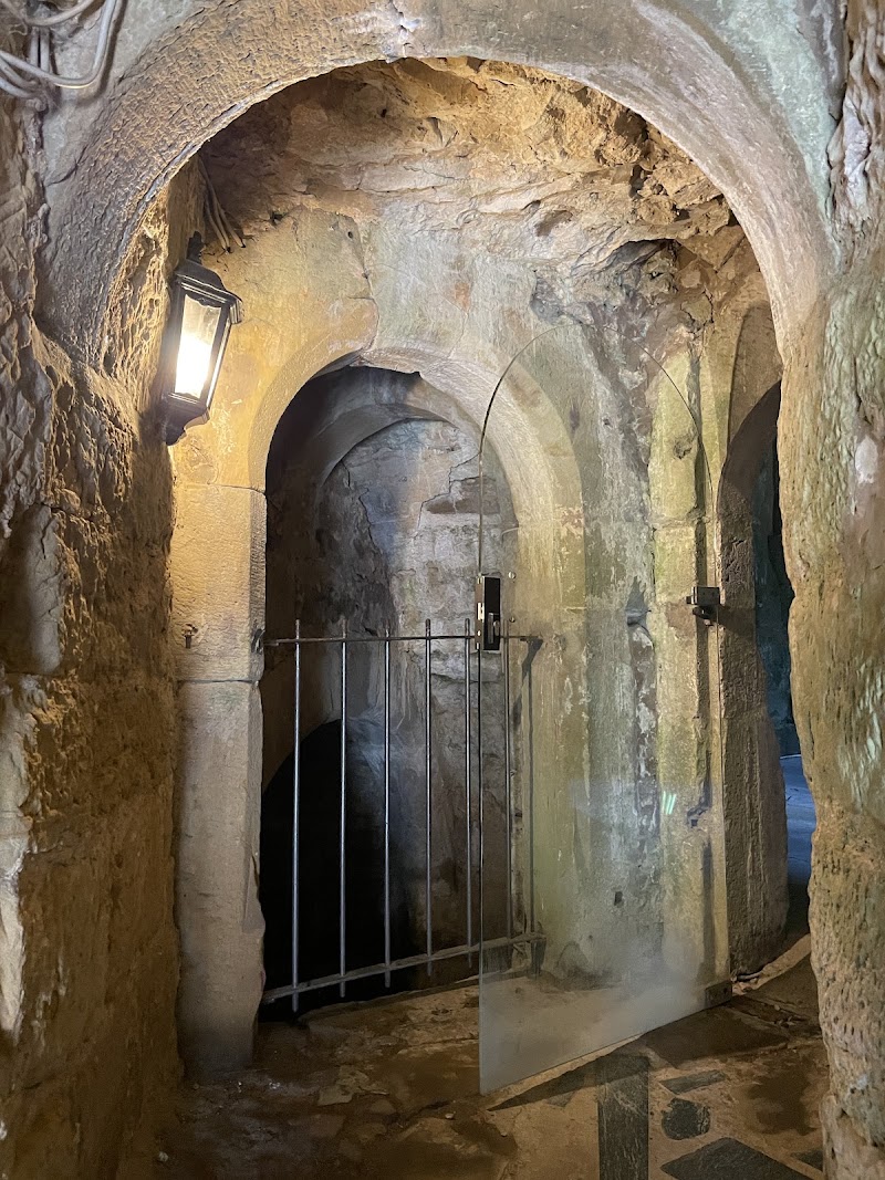 Medieval Castle Beaufort - Medieval Castle Beaufort, 24 Rue du Château, 6313 Beaufort, Luxembourg