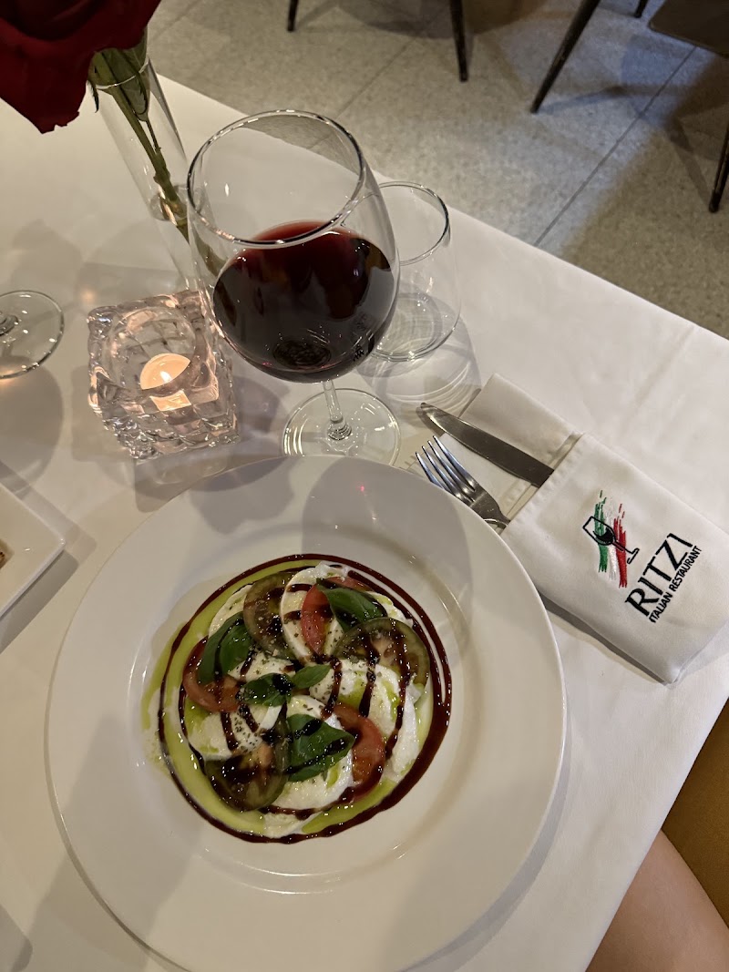 Ritzi Italian Restaurant Dubai Marina - Ritzi Italian Restaurant Dubai Marina 34PW+JP - Marsa Dubai - Dubai Marina - Dubai - United Arab Emirates
