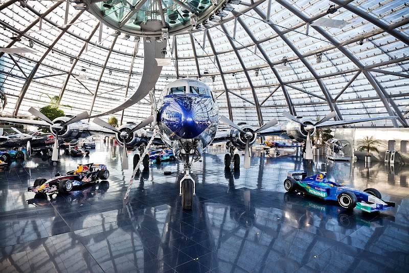 Red Bull Hangar-7 - Red Bull Hangar-7 Wilhelm-Spazier-Straße 7a, 5020 Salzburg, Austria