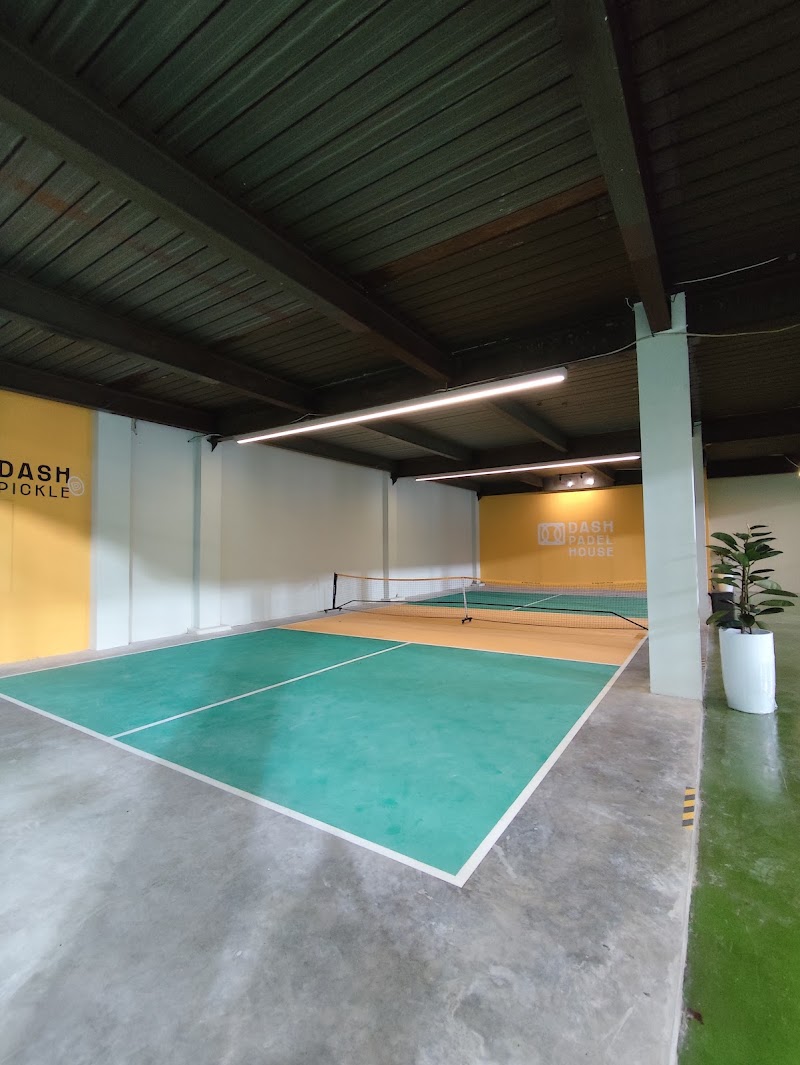 DASH PADEL HOUSE - DASH PADEL HOUSE Mas Raya, Jl. Pilar Mas Utama, RT.7/RW.3, South Kedoya, Kebonjeruk, West Jakarta City, Jakarta 11520, Indonesia
