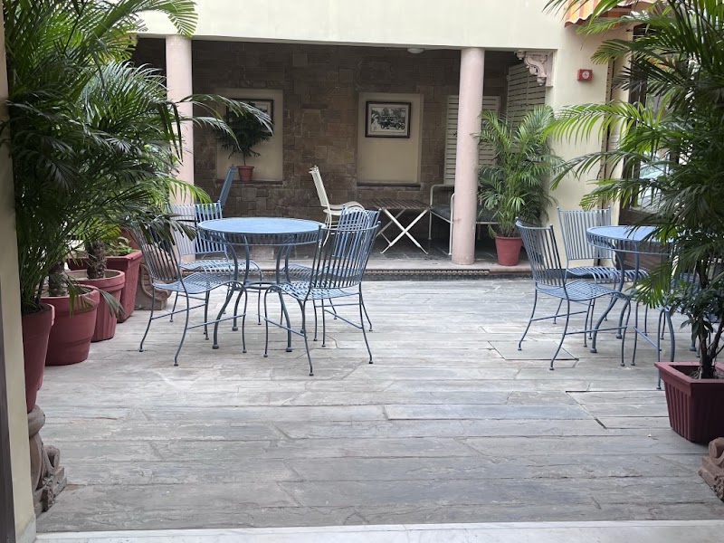 Ratnawali - A Vegetarian Heritage Hotel