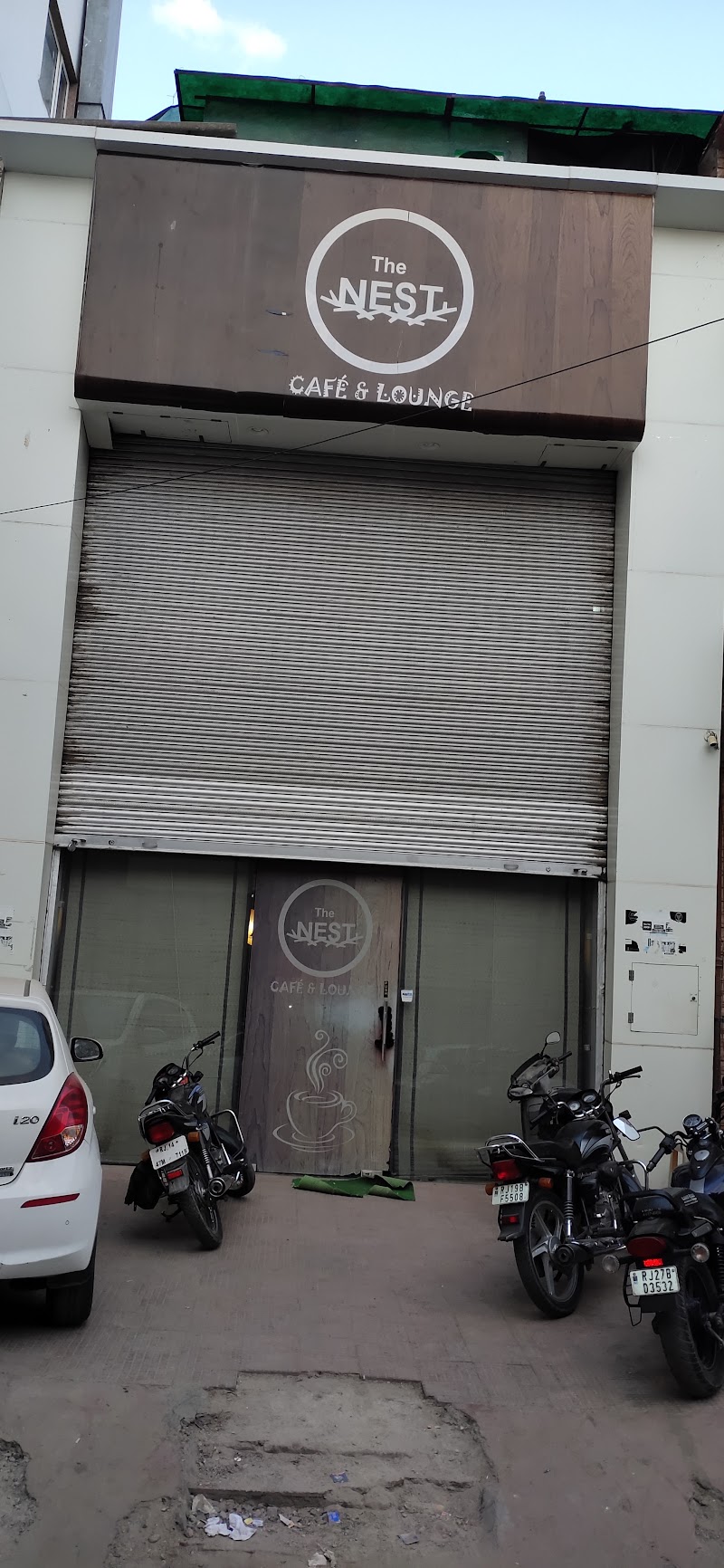 Black Out Cafe & Restro