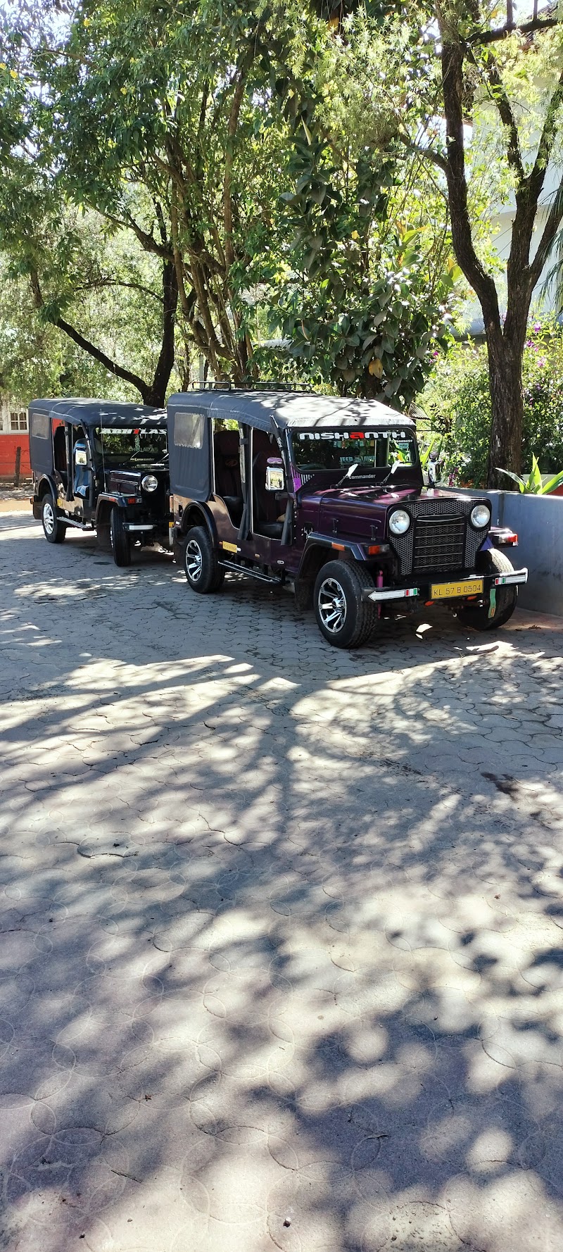 Munnar jeep safari explore (cabs) - Munnar jeep safari explore (cabs) police station, Near, dhanushkodi road, Nullatanni, Munnar, Kerala 685612, India
