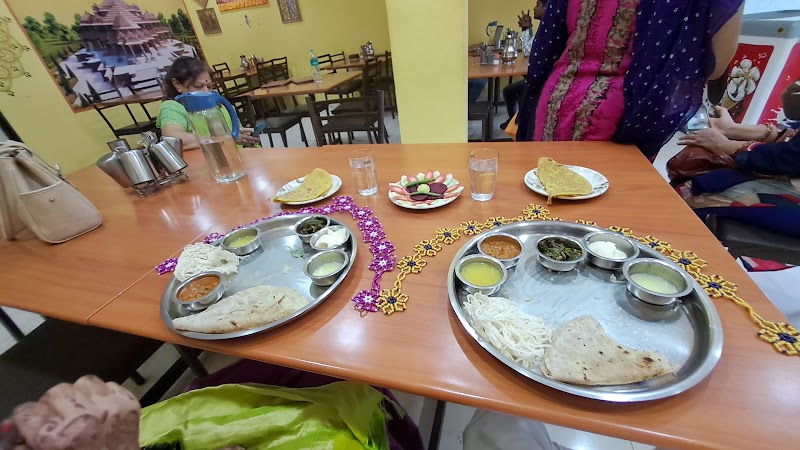 TULSI DINING HALL PURE VEG CHIPLUN - TULSI DINING HALL PURE VEG CHIPLUN Shop number 1, 2, 3 Tulsi Coop Hsg Soc, Prabhat Rd, Riad, Markandi, Chiplun, Maharashtra 415605, India