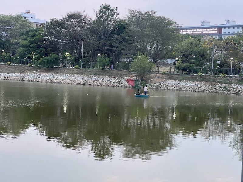 Kothanur Lake Park and Jogging Track - Kothanur Lake Park and Jogging Track 7th A Cross Rd, Nayak Layout, 8th Phase, J. P. Nagar, Bengaluru, Kothnur, Karnataka 560076, India