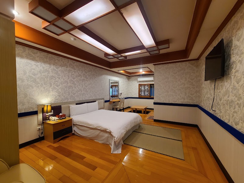 Gorgeous Hot Spring Resort - Gorgeous Hot Spring Resort 112, Taiwan, Taipei City, Beitou District, Linquan Village, 溫泉路銀光巷4-2號