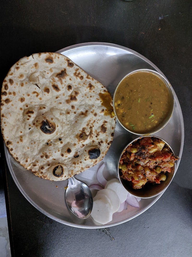 Amit Vaishno Dhaba Kangra - Amit Vaishno Dhaba Kangra near big bazzar, Adarsh Colony, Kangra, Sibkara, Himachal Pradesh 176001, India