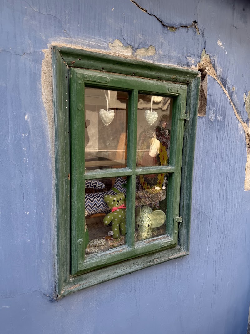 Pamětní deska Franz Kafka - Pamětní deska Franz Kafka, Zlatá ulička u Daliborky 22, Hradčany, 119 00 Praha-Praha 1, Czechia