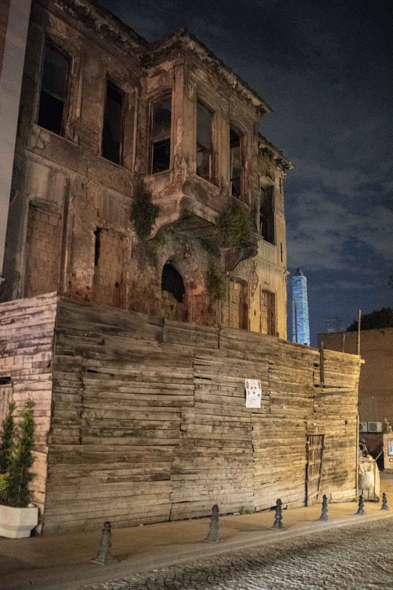 Örme Dikilitaş - Örme Dikilitaş, Binbirdirek, Sultan Ahmet Parkı No:5, 34122 Fatih/İstanbul, Türkiye