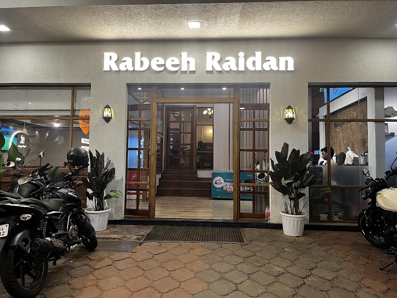 Rabeeh Raidan Puthalam