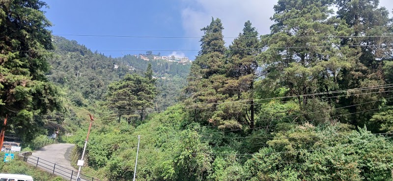 Jharipani Scenic point - Jharipani Scenic point C3JP+25M, Jharipani Rd, Jharipani, Mussoorie, Uttarakhand 248179, India