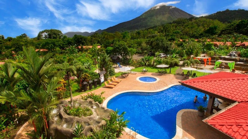 Volcano Lodge & Hot Springs