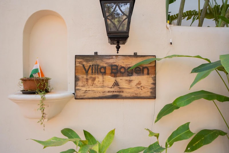 ELIVAAS Bogenvilla Luxe 3 BHK Villa Near Ozran Beach