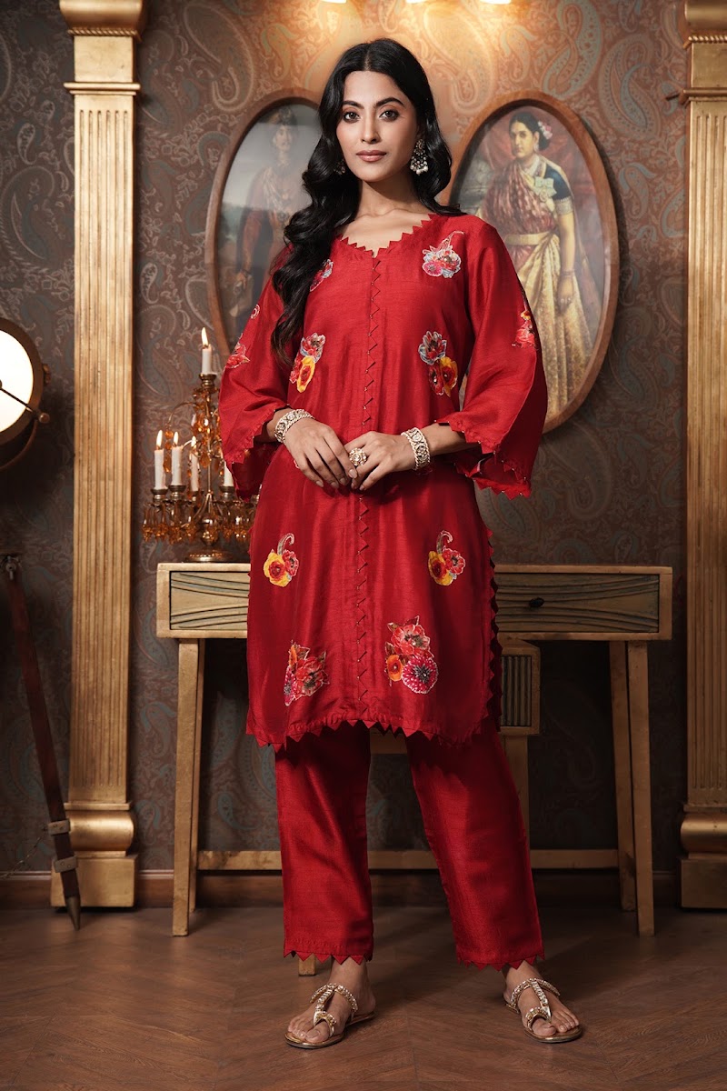 Surabhi Arya - Surabhi Arya 81P 2nd floor, metro station, H.N, near DLF Phase 1, Sector 28, Chakkarpur, Gurugram, Haryana 122002, India