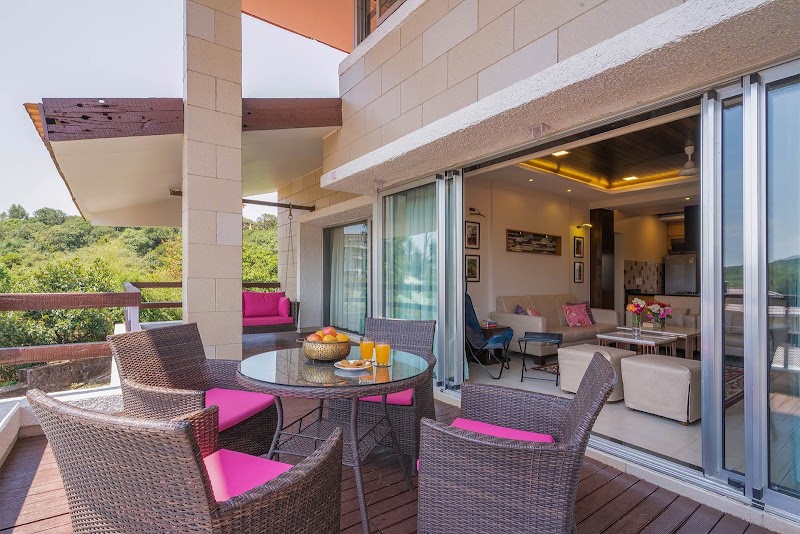 StayVista at Emilia Villa in Mahabaleshwar | 6 BHK Luxury Villa - StayVista at Emilia Villa in Mahabaleshwar | 6 BHK Luxury Villa, Shavik, Villa,Malas Estate, Panchgani - Mahabaleshwar Rd, Metgutad, Mahabaleshwar, Maharashtra 412806, India