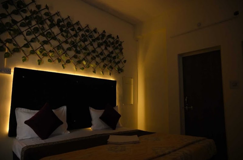 POP Hotel Blue Star - POP Hotel Blue Star Bhilai, 57GX, MHH, Padmanabhpur Road, Janta Colony, Civil Lines, Durg, Bhilai, Chhattisgarh 491001, India