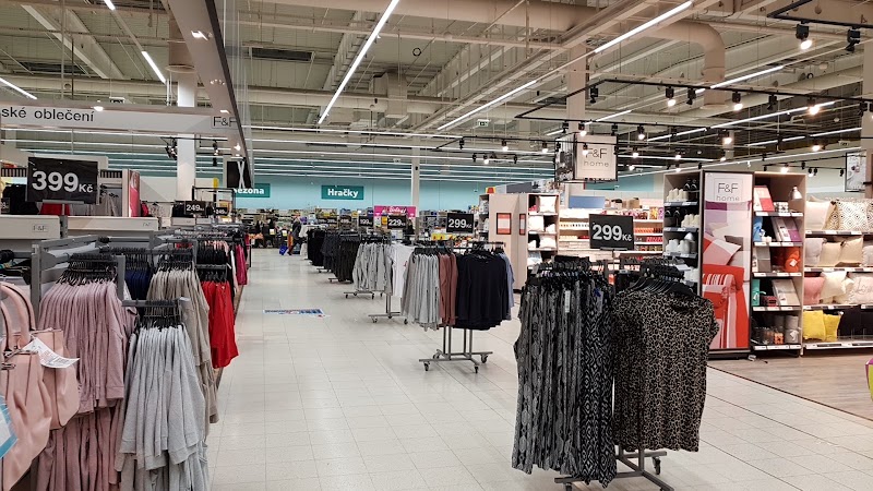 Tesco Extra - Tesco Extra Skandinávská 144/25, 155 05 Praha 5, Czechia