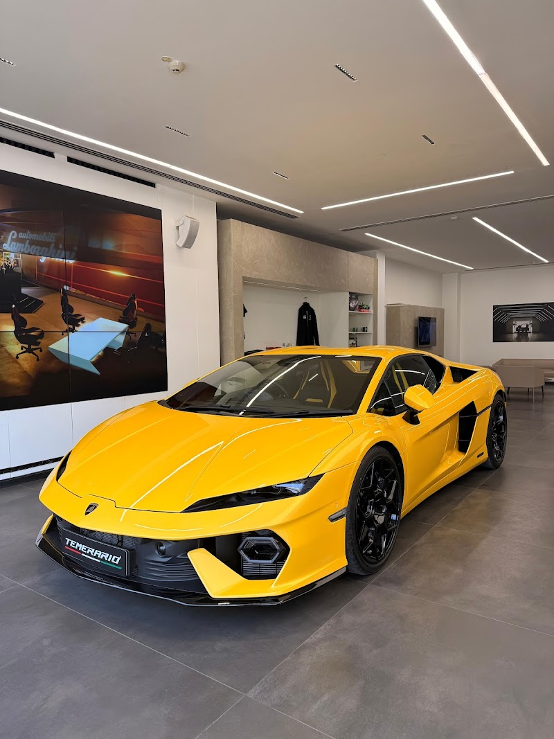 Lamborghini Delhi - Lamborghini Delhi A-16, Mathura Rd, Mohan Cooperative Industrial Estate, Sarita Vihar, New Delhi, Delhi 110044, India