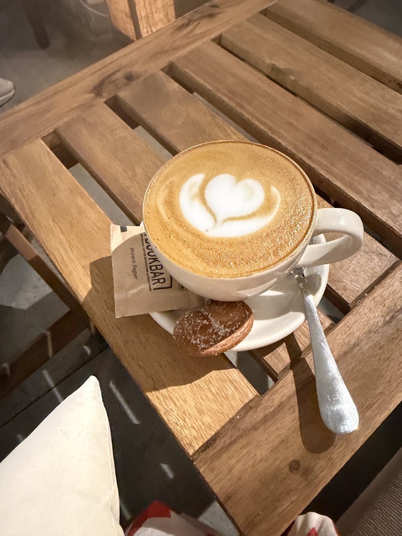 Bookbar Pali Village - Artisanal Coffee, Bookstore and Pizza House - Bookbar Pali Village - Artisanal Coffee, Bookstore and Pizza House, Lesleo Villa, 39, off 16th Road, Pali Village, Bandra West, Mumbai, Maharashtra 400050, India