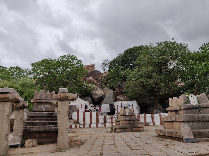 Navabrindavana - Navabrindavana, Anegundi - Gangavathi Rd, Sangapur, Anegundi, Karnataka 583221, India