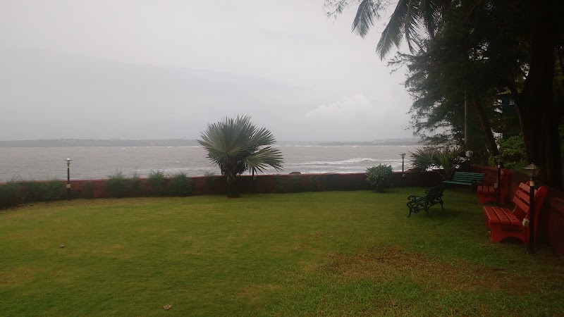 Lok Bhavan - Lok Bhavan, Raj Bhavan Road, Panaji, FQ7Q+7GJ, Dona Paula, Goa 403004, India