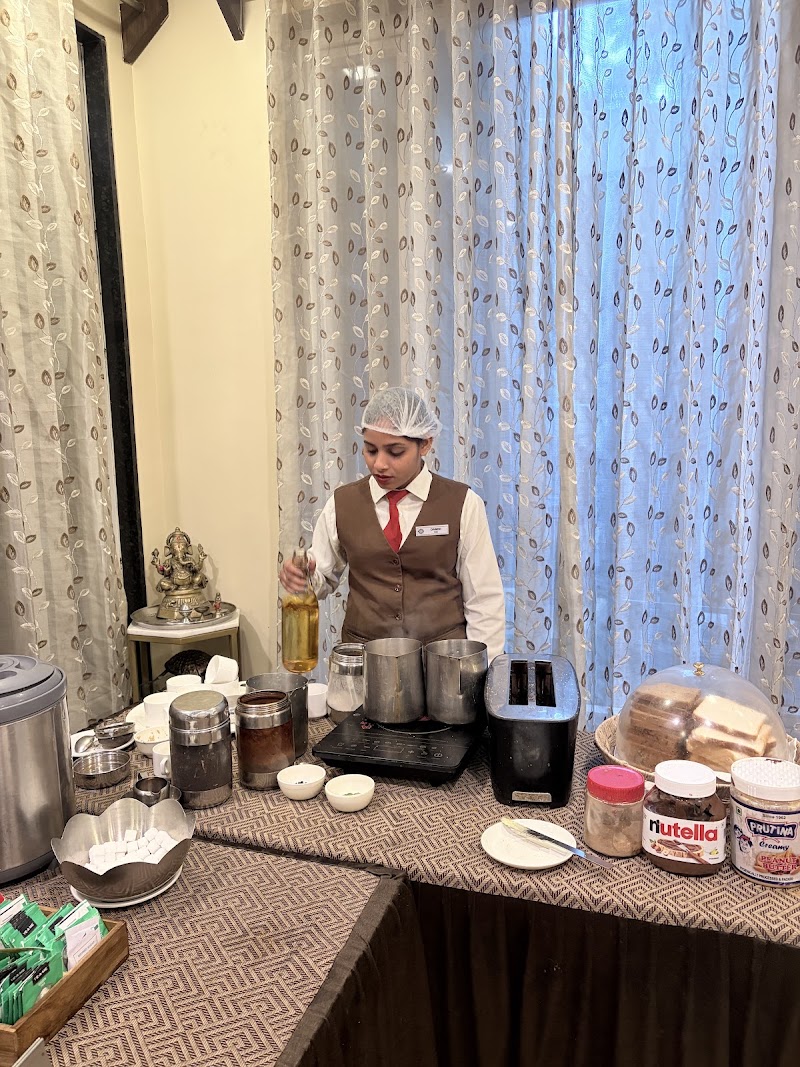 Navidya By Amantra Hotels - Navidya By Amantra Hotels 5-B, Amantra Hotel, New Fatehpura, Panchwati, Udaipur (M Corp.) (Part), Rajasthan 313004, India
