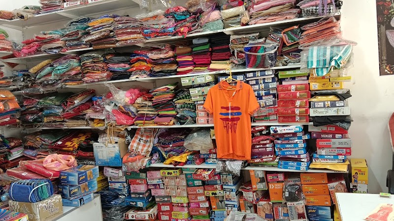KASHYAP CLOTH STORE PONDI - KASHYAP CLOTH STORE PONDI 84PM+438, Pondi, Chhattisgarh 495442, India