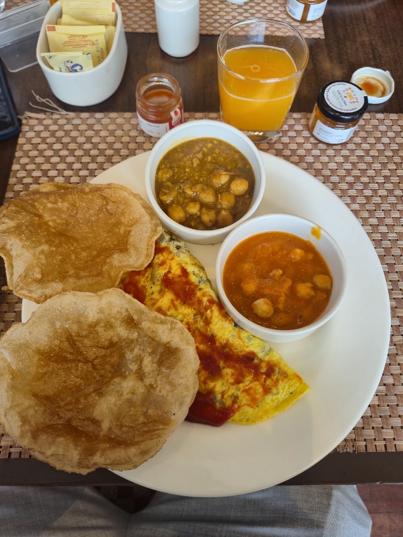 Latitude Restaurant - Vivanta Coimbatore - Latitude Restaurant - Vivanta Coimbatore Vivanta Surya, 105, Race Course Rd, Gopalapuram, Coimbatore, Tamil Nadu 641018, India