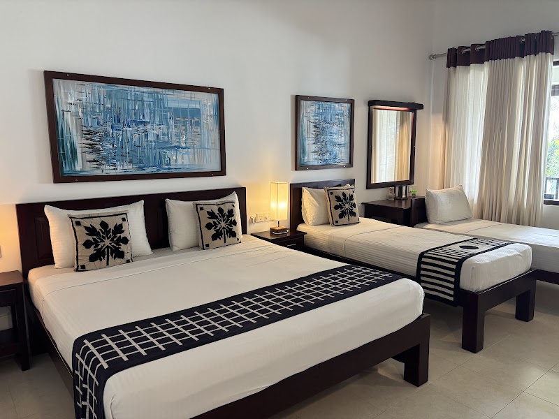 Sea Rock Villa - Sea Rock Villa, 712 Galle Rd, Bentota, Sri Lanka
