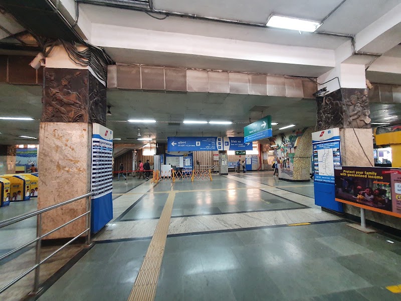 Kavi Nazrul - Kavi Nazrul, 56, Nayabad Ave, Garia Bazaar, Rangapara, Garia, Kolkata, Rajpur Sonarpur, West Bengal 700094, India