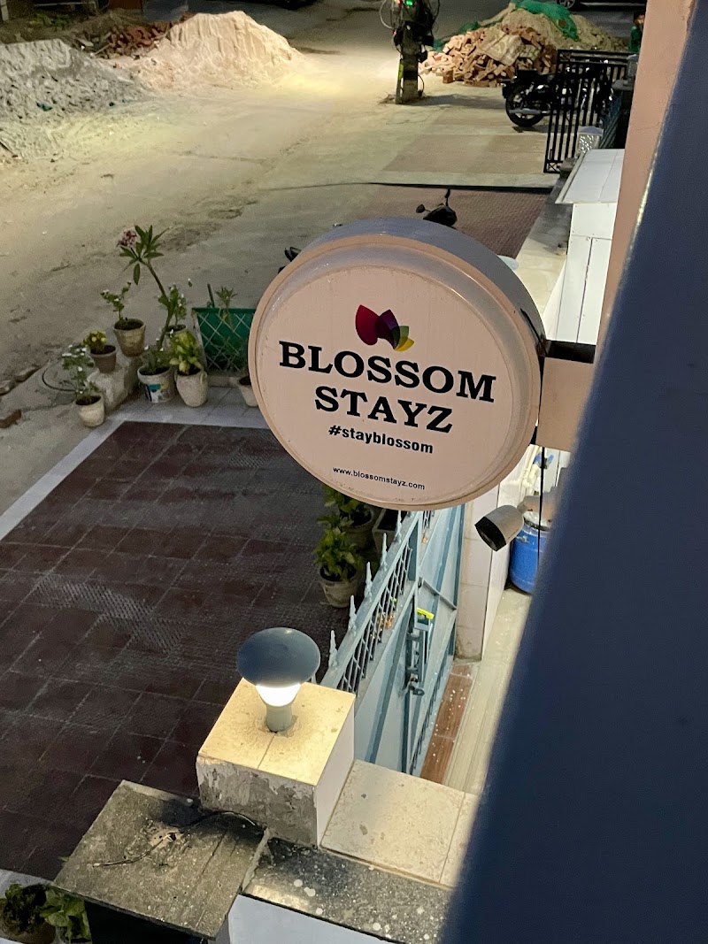 PG in Sector 42 - Blossom Stayz - PG in Sector 42 - Blossom Stayz Plot no. 232, Sector 42, Gurugram, Haryana 122009, India