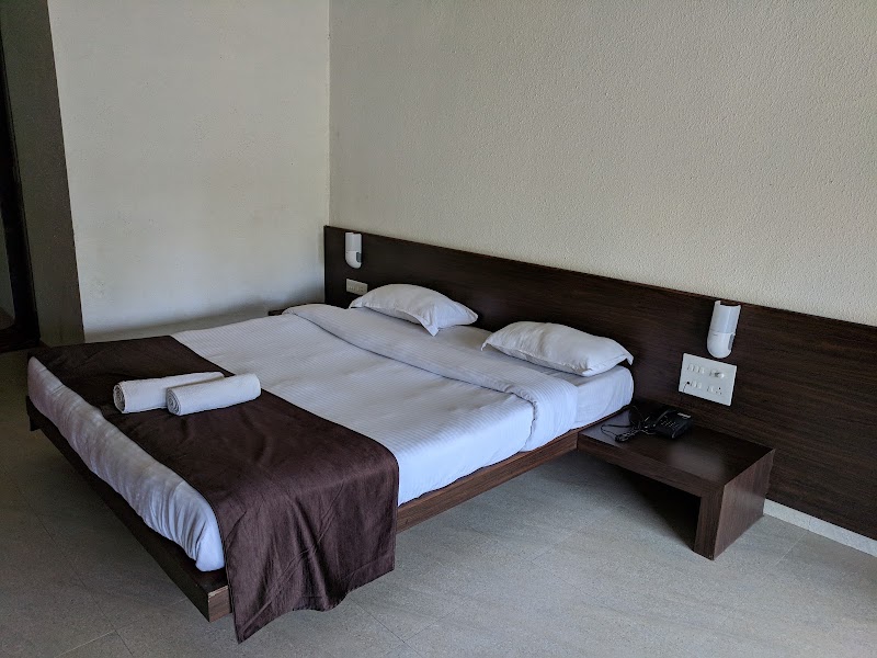 Forest Inn - Forest Inn, 21/19B, A/P Met Gutad, Main, Panchgani - Mahabaleshwar Rd, Mahabaleshwar, Metgutad, Maharashtra 412806, India
