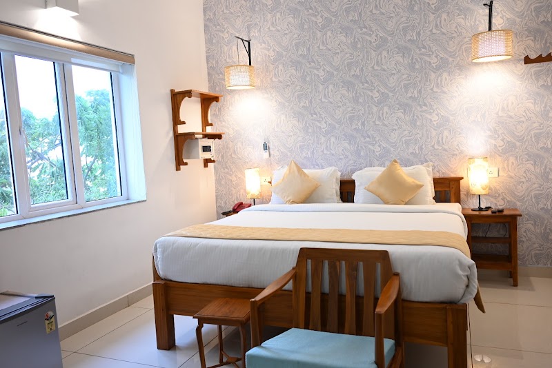 Hotel Aura By Woco Stays - Hotel Aura By Woco Stays 226, Mission St, MG Road Area, Puducherry, 605001, India