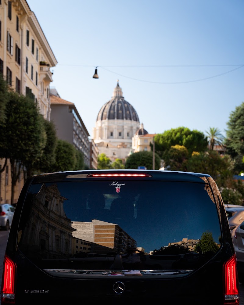 Tiber Limo - Limousine Service Italy - Tiber Limo - Limousine Service Italy, Largo Nino Franchellucci, 61, 00155 Roma RM, Italy
