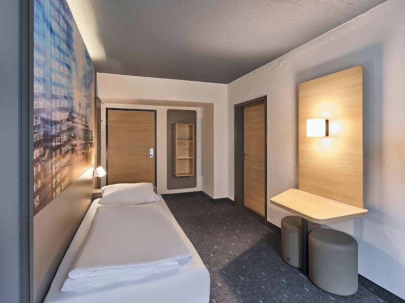 B&B Hotel Köln-Airport - B&B Hotel Köln-Airport Lina-Bommer-Weg 3, 51149 Köln, Germany