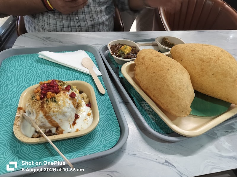 Haldiram's - Vasant Square Mall - Haldiram's - Vasant Square Mall, Shop No. 19/A, B/21 & 22, Vasant Square Mall, Plot No A, Pocket 5, Sector B, Vasant Kunj, New Delhi, Delhi 110070, India